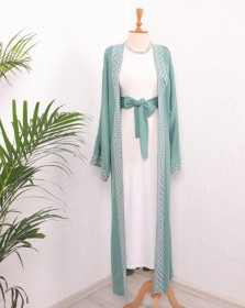 (ID-00972)عباءه مطرزه